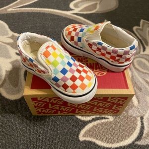 Toddler Classic Rainbow Slip-on Vans